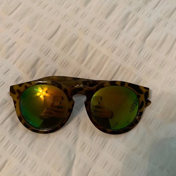 American Eagle Outfitters Accessories - American eagle sunglasses